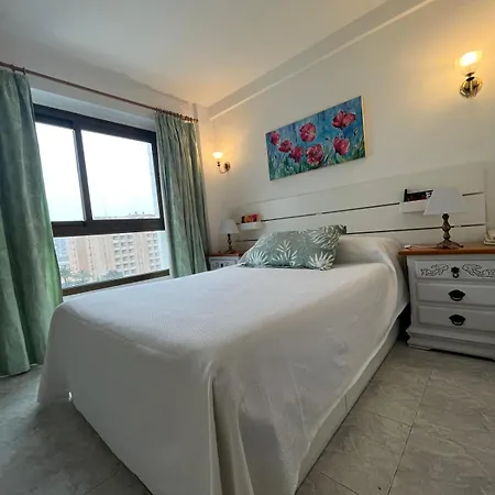Daire Wintowinrentals Newly Renovated Private Beachfront & Steps To The Marina Torremolinos