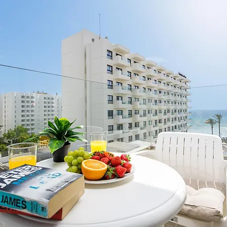 Wintowinrentals Newly Renovated Private Beachfront & Steps To The Marina * Torremolinos