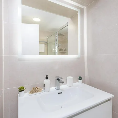 Wintowinrentals Newly Renovated Private Beachfront & Steps To The Marina Apartament