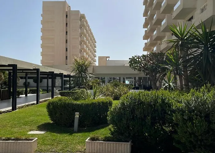Appartement Newly Renovated Private Beachfront & Steps To The Marina Torremolinos