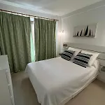 Wintowinrentals Newly Renovated Private Beachfront & Steps To The Marina Apartmán *