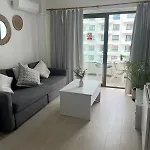 Wintowinrentals Newly Renovated Private Beachfront & Steps To The Marina *