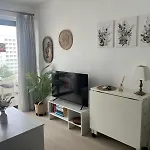 Wintowinrentals Newly Renovated Private Beachfront & Steps To The Marina Apartmán *